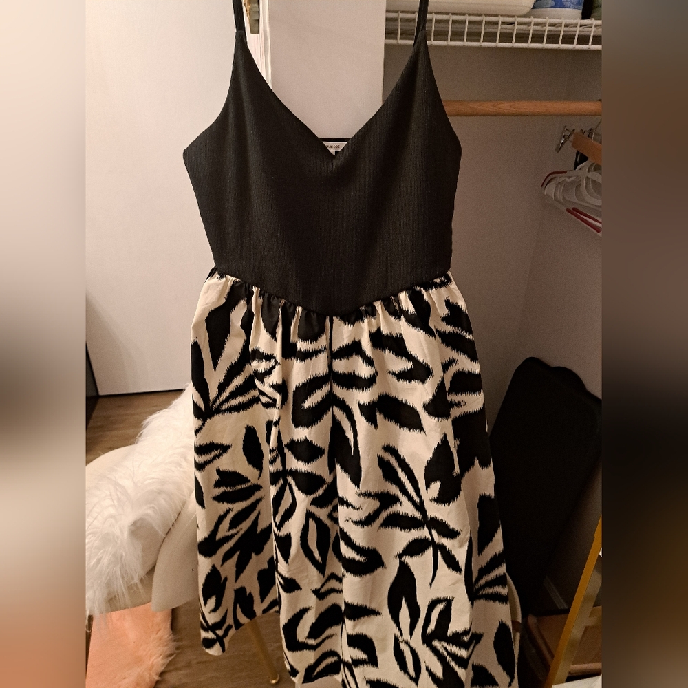 2/$30 Maurices Black & Cream Midi Dress with Leaf Print